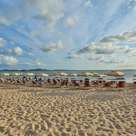Apartahotel Portolaconia 3*